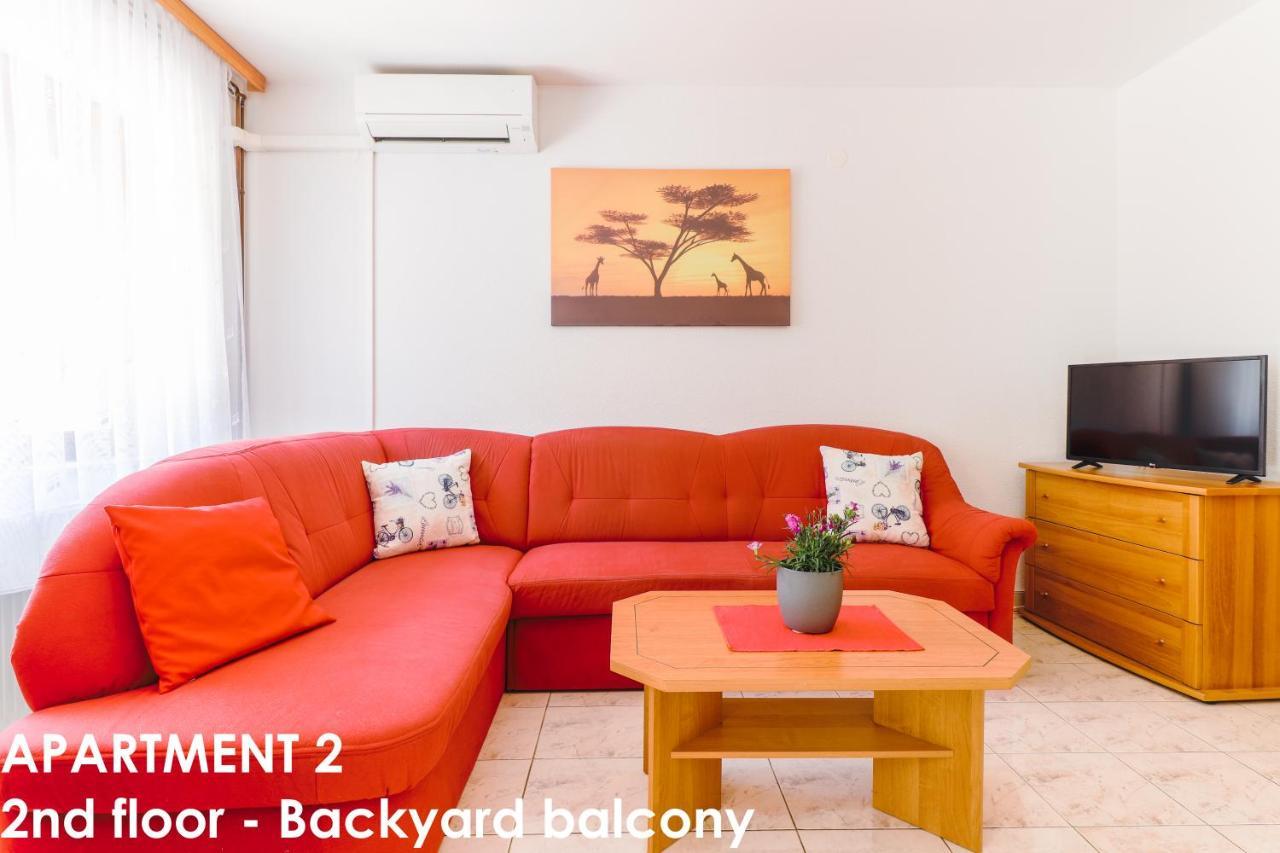 Beautiful Sea View Apartments - Niko Ceko เวอร์ซาร์ ภายนอก รูปภาพ
