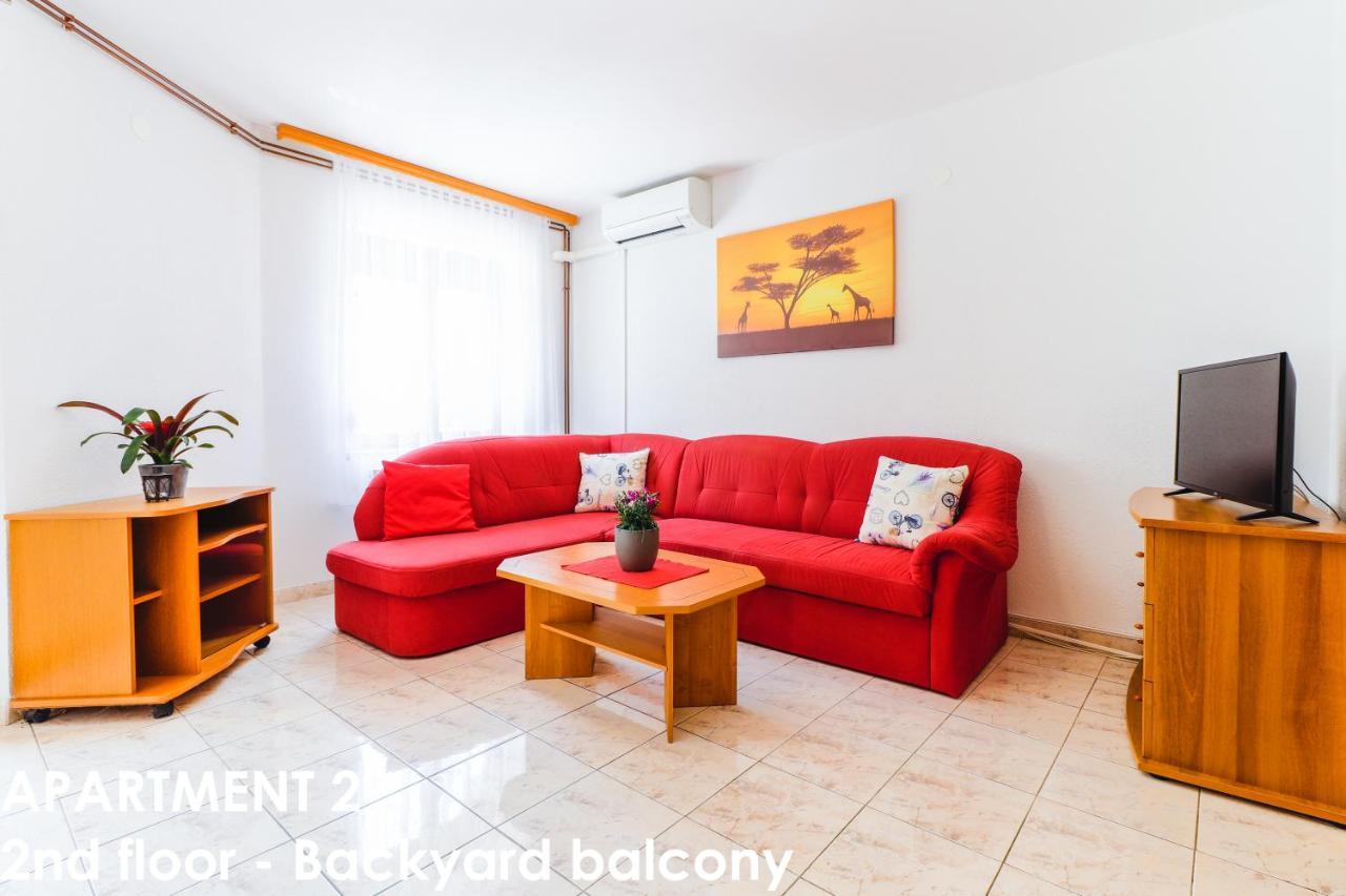 Beautiful Sea View Apartments - Niko Ceko เวอร์ซาร์ ภายนอก รูปภาพ