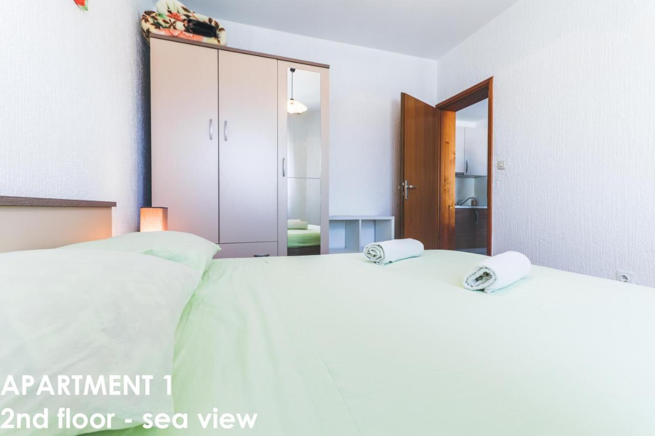 Beautiful Sea View Apartments - Niko Ceko เวอร์ซาร์ ภายนอก รูปภาพ