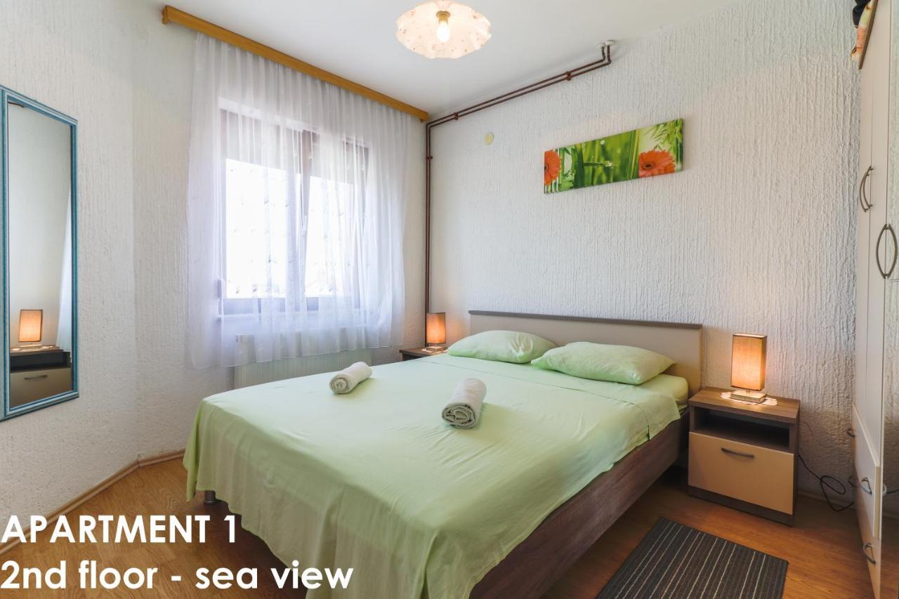 Beautiful Sea View Apartments - Niko Ceko เวอร์ซาร์ ภายนอก รูปภาพ