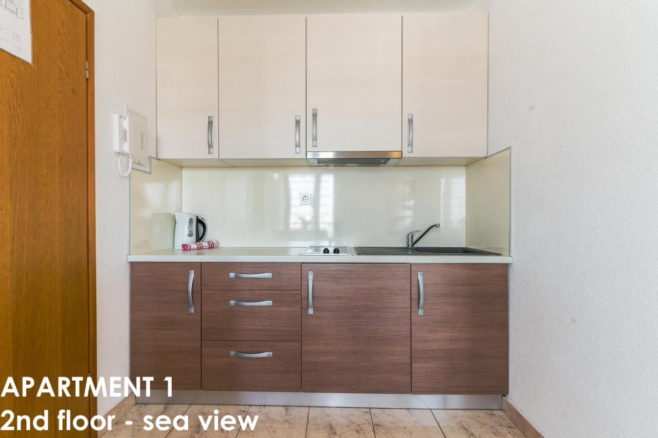 Beautiful Sea View Apartments - Niko Ceko เวอร์ซาร์ ภายนอก รูปภาพ
