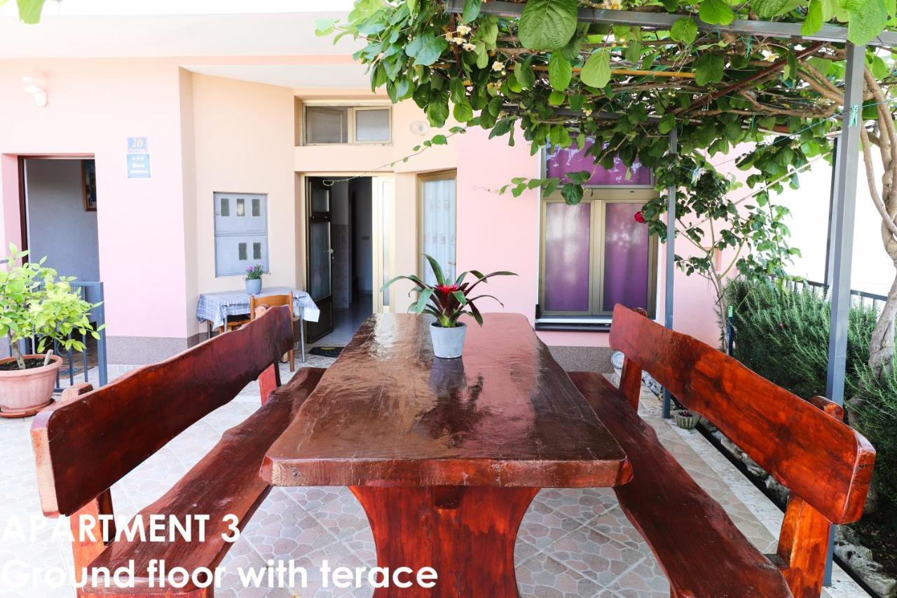 Beautiful Sea View Apartments - Niko Ceko เวอร์ซาร์ ภายนอก รูปภาพ