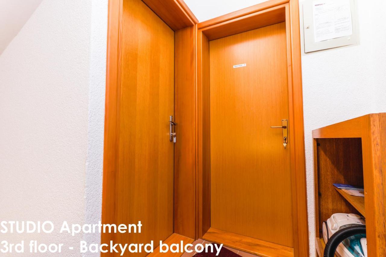 Beautiful Sea View Apartments - Niko Ceko เวอร์ซาร์ ภายนอก รูปภาพ