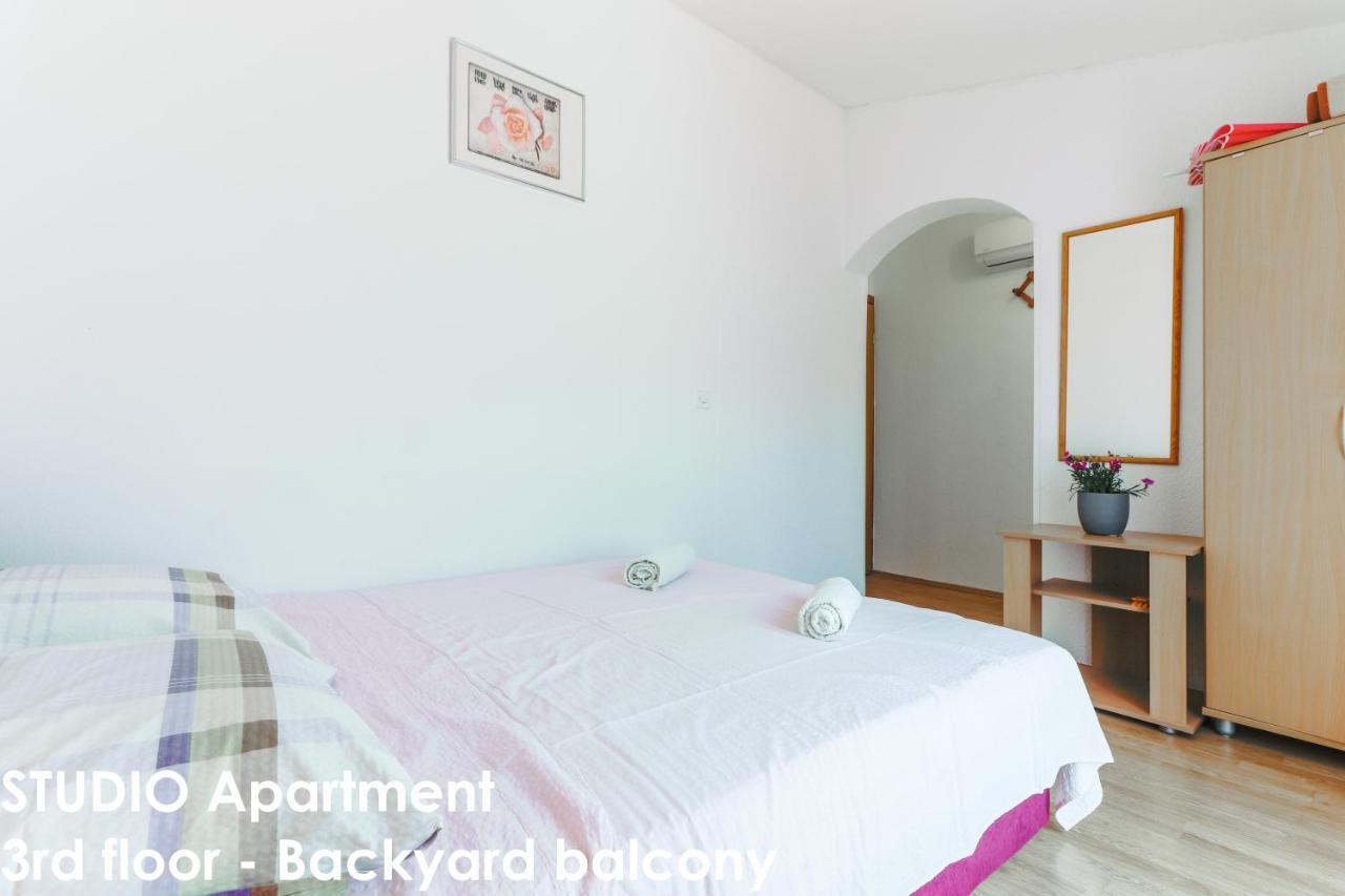 Beautiful Sea View Apartments - Niko Ceko เวอร์ซาร์ ภายนอก รูปภาพ