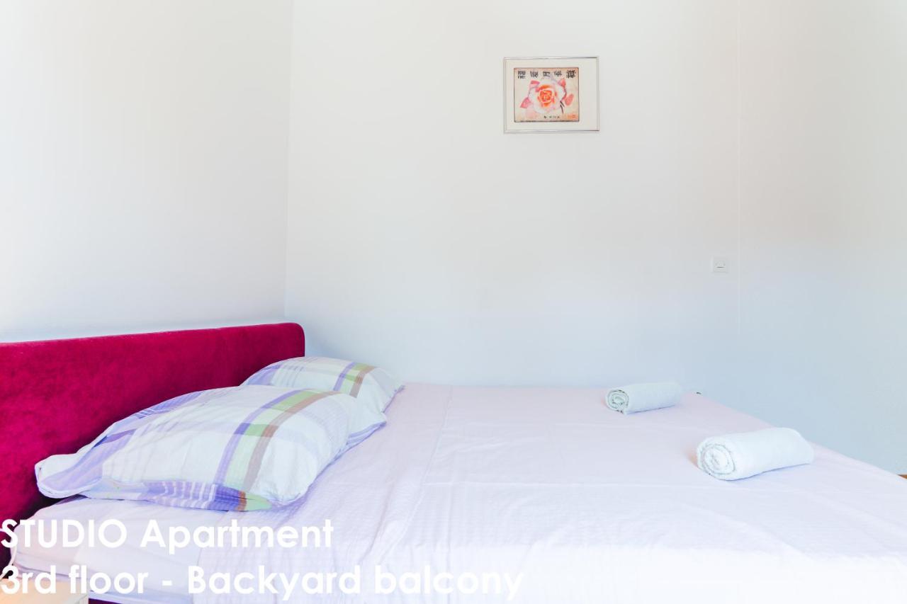 Beautiful Sea View Apartments - Niko Ceko เวอร์ซาร์ ภายนอก รูปภาพ