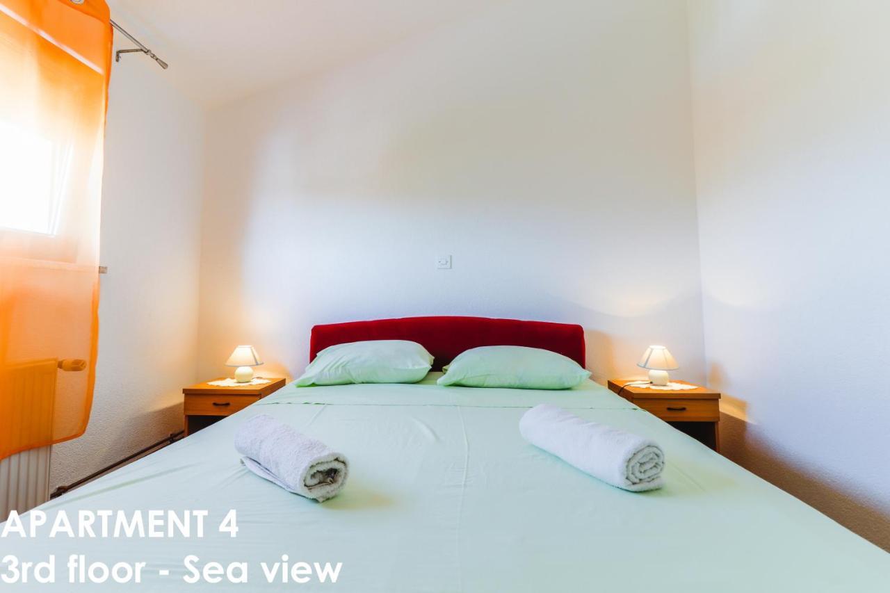 Beautiful Sea View Apartments - Niko Ceko เวอร์ซาร์ ภายนอก รูปภาพ